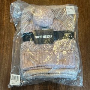 Steve Madden Hat and Scarf Set